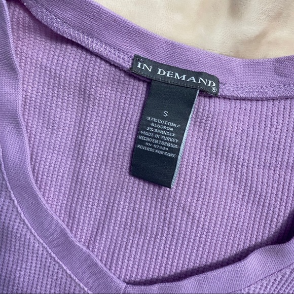 Lilac light purple waffle top with ¾ sleeves small - Picture 2 of 3